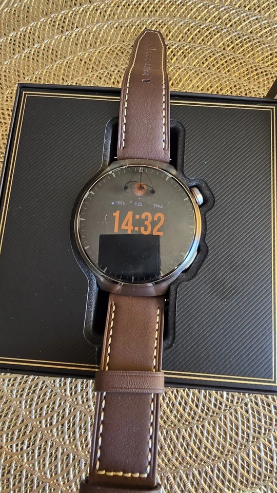 Huawei Watch 4 Pro 47.6mm 4G Cellular 32GB Aerospace Grade Titanium Case + Strap - Image 2 of 3