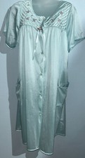 VTG Secret Treasures Womens Baby Blue Nylon Nightgown Embroidered Rosettes