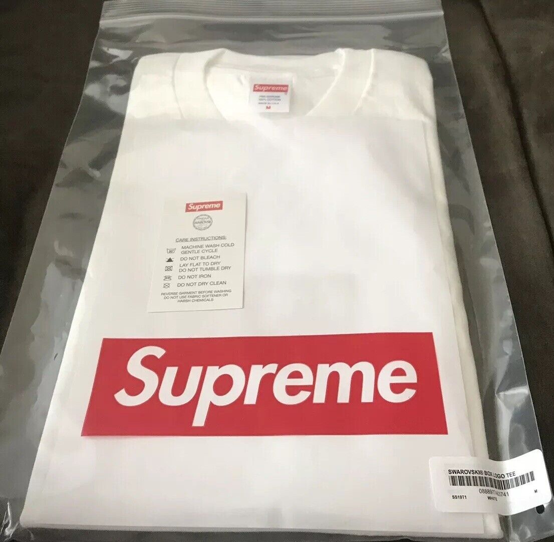 SS19 Supreme x Swarovski Box Logo Crystal Tee 25th SS19 Supreme x Swarovski Box Logo Crystal Tee 25th