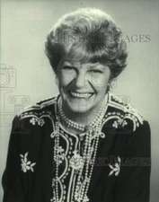 1980 Press Photo American comic Martha Raye smiling for a portrait - lrx33763