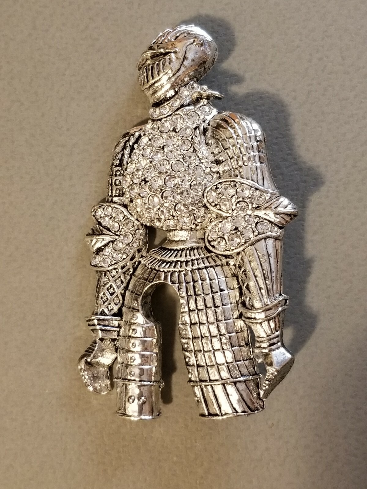 Kirks Folly Knight in Shining Armor Pin Deficyt super specjalna cena, duży zysk
