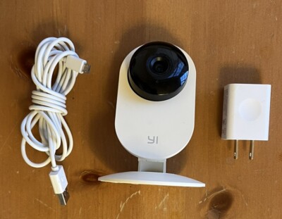 YI YHS-113-IR  1070p HD Lightweight Indoor Home Camera T23 With Stand & Power