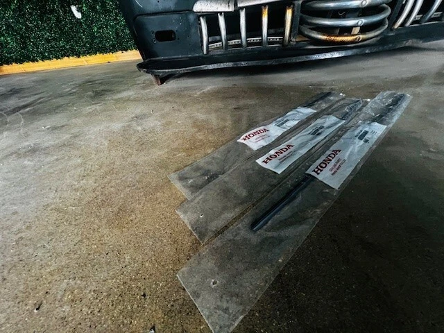 Juego de insertos de goma limpiaparabrisas delanteros y traseros 16-22 HRV originales OEM Honda HR-V Foto 3 de 3