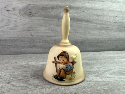 Vtg 1982 Goebel Hummel Annual Bell Boy by Fence 5th Edition #704 W. Germany 1978