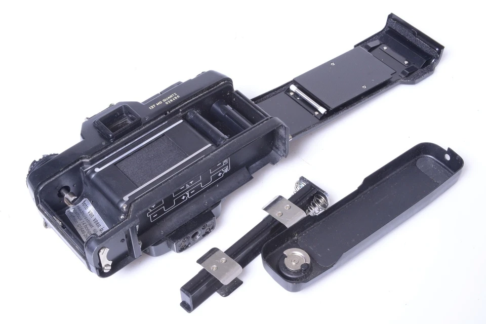 ✅ CÂMERA CONTEX, 'YASHICA' 137 MD QUARTZO SLR 35MM. LENTE SUN 28MM. - Imagem 4 de 4