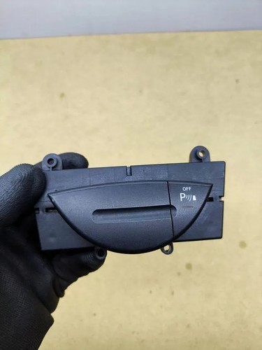 MERCEDES-BENZ E W211 Parktronik Schalter 2118216958 3.20 Diesel 165kw 33113752