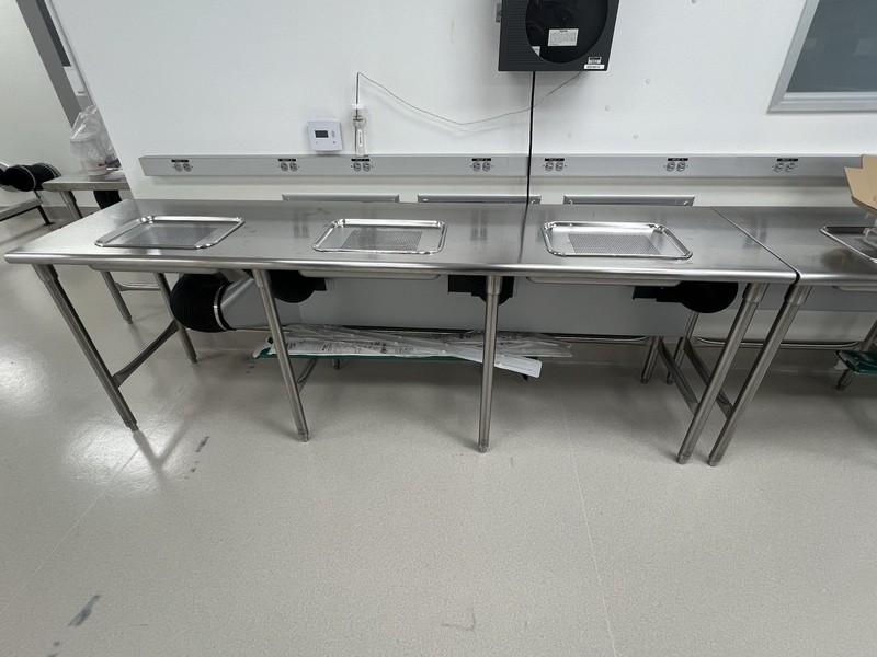 8’ X 2’ Foot Stainless Steel downdraft Lab table