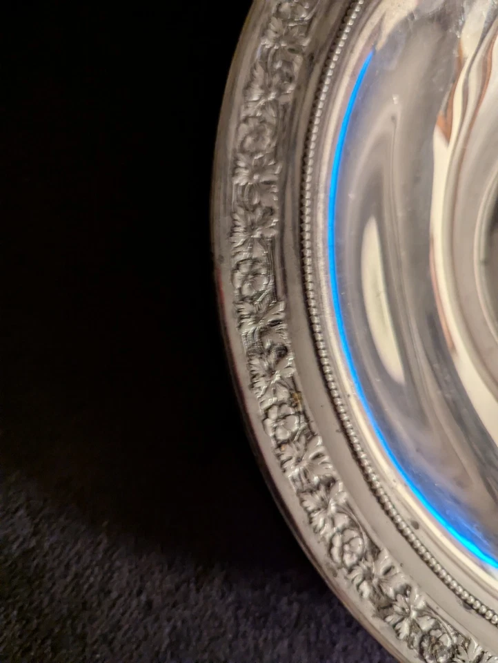 Plato de servir vintage Wallace #5112 plateado motivo de borde de rosa/hoja de 10 pulgadas Foto 4 de 4