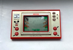 Vintage 1981 GAME & WATCH - MICKEY MOUSE MC-25 - LCD Game (Very Good Condition)