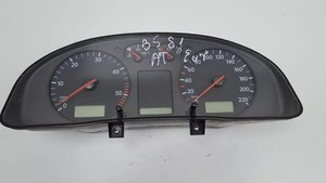 VW PASSAT B6 3C2 Kombiinstrument 3B1919880D 1.90 Diesel 81kw 1998 31250847
