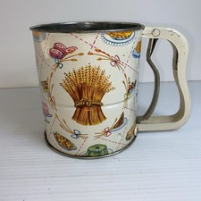 Vintage Androck Hand-i-Sift Flour Sifter Wheat Pie Cake Brea Handle Mid Century