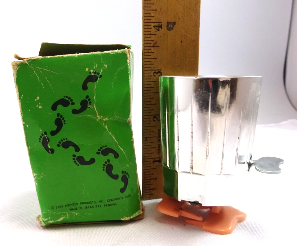 VINTAGE 1966 FUNNY NOVELTY GAG GIFT WALKING JIGGER MECHANICAL SHOT GLASS WIND UP
