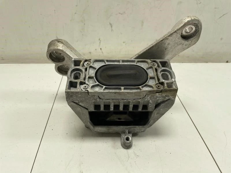 2008 VOLKSWAGEN RABBIT RIGHT PASSENGER SIDE ENGINE MOUNT OEM+ - Image 4 of 4