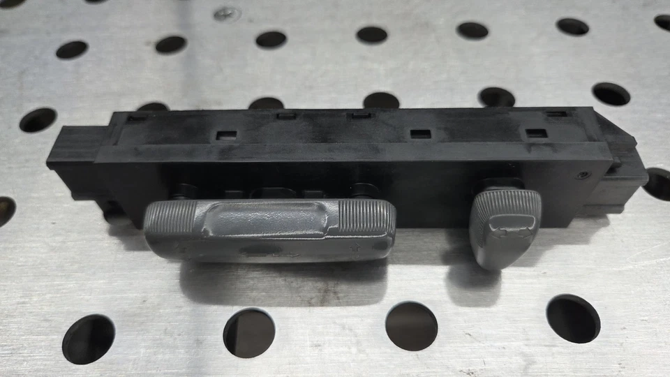 1998-2008 Accord Odyssey Pilot Driver Side Power Seat Switch OEM. 35955-S87-A510 - Image 2 of 4