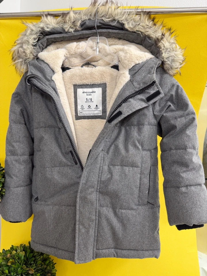 Abercrombie 儿童男孩女孩 Ultra Cozy Parka Heather 灰色 5/6 码夹克外套 — 第 2/4 张图片