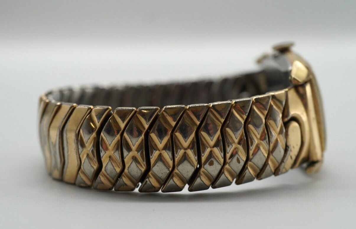 Vintage Bulova 10BC 15 Jewel 10k Rolled Gold Plated 25mm WatchTicking