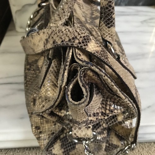 Michael Kors Leather Tote Handbag Beige Animal Print Metal Lock Genuine Good - Picture 5 of 13