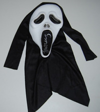 LAURIE METCALF signed (SCREAM) Ghostface mask Mrs Loomis BECKETT BN71117 LAURIE METCALF signed (SCREAM) Ghostface mask Mrs Loomis BECKETT BN71117