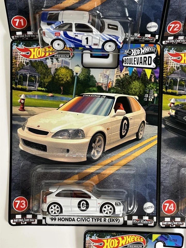 Hot Wheels Boulevard 5 Car Set Real Riders 1:64 Scale GJT68 979Q - Image 4 of 4