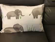 Handgefertigter Kinderzimmer Jumbo Elefant Kissenbezug 20”x13”
