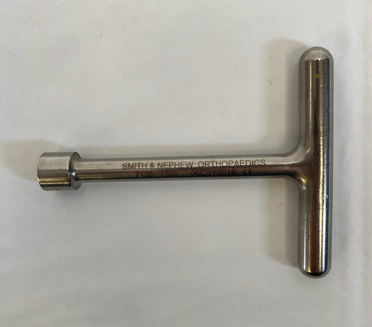 Smith & Nephew 7136-7556 T-Handle Wrench f/ Femoral Removal