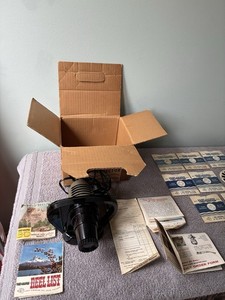 VINTAGE VIEW-MASTER JUNIOR PROJECTOR~ORIGINAL BOX WITH 8 ASSORTED REELS & FORMS