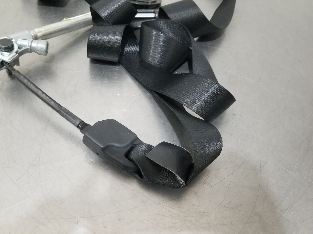 14 2014 MASERATI GHIBLI SQ4 FRONT SEAT BELT RETRACTOR BLACK RIGHT PASSENGER