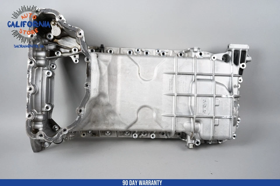 12-19 Mercedes W166 ML63 GLE63 CLS63 SL63 AMG M157 cárter de aceite del motor 1520140000 OEM Foto 2 de 4