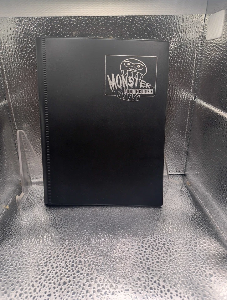 Monster Protectors Black 9 Pocket Side Loading Binder 20 pg 360 cartões usados - Imagem 2 de 4