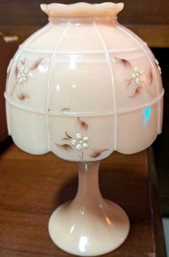 Vtg Westmoreland Almond Custard Hand Painted Art Floral Fairy Lamp - Picture 2 of 9