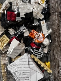 LEGO Star Wars: Snowspeeder (75049)! Mostly Sealed!! COMPLETE!