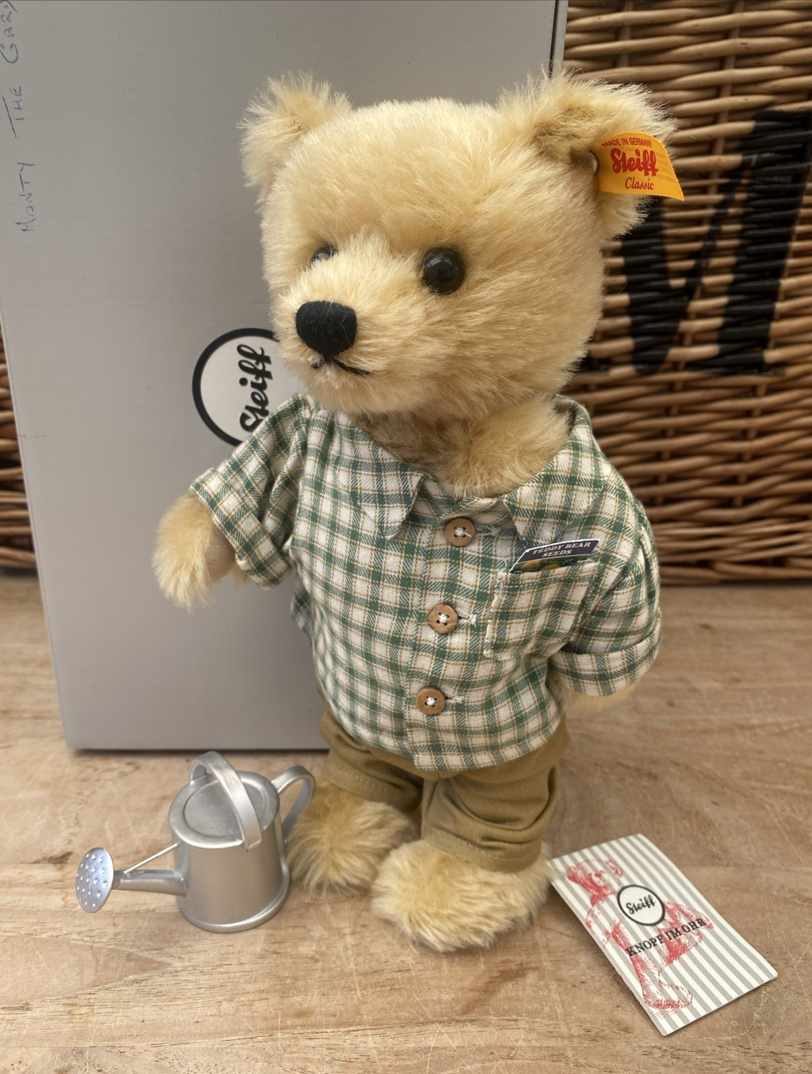 Steiff ""Monty The Gardener"" Classic Teddy Bear 26cm, Blond Mohair EAN:690571