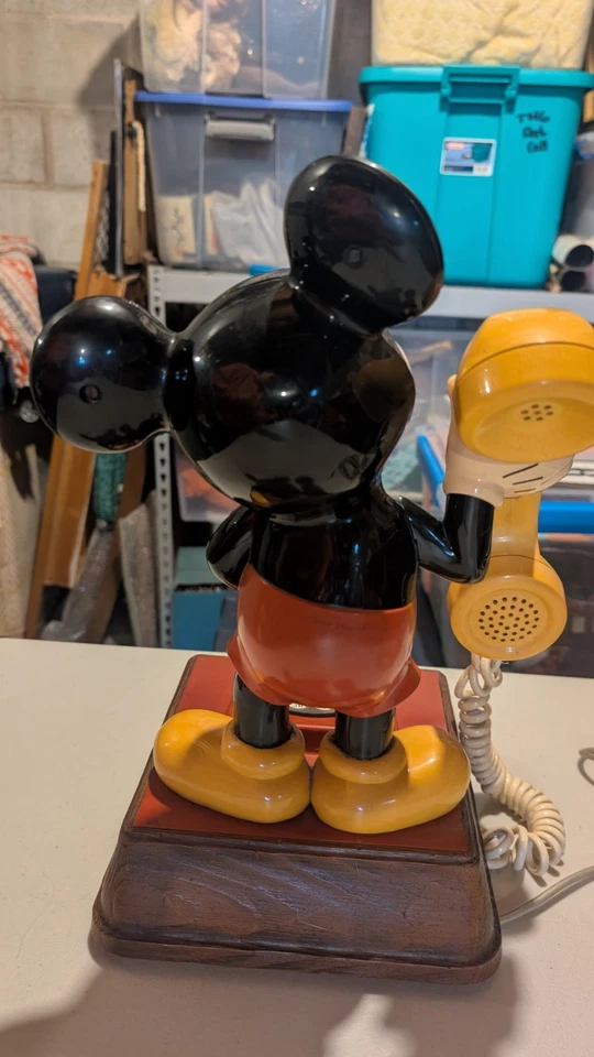 Teléfono de escritorio de colección Disney Standing Mickey Mouse con marcación giratoria 1976 teléfono fijo Foto 3 de 4