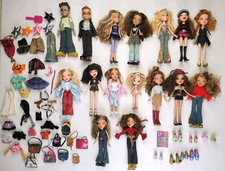 Bratz Dolls Lot Of 16 2001-03 With Shoes Clothing Mixed Lot Accessories MGA