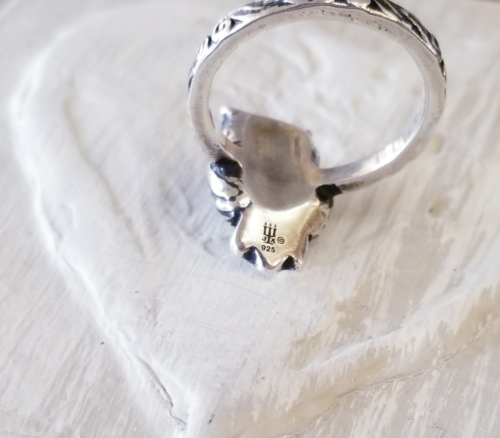 Retired James Avery Sterling Silver Owl Ring Size 8 Gem