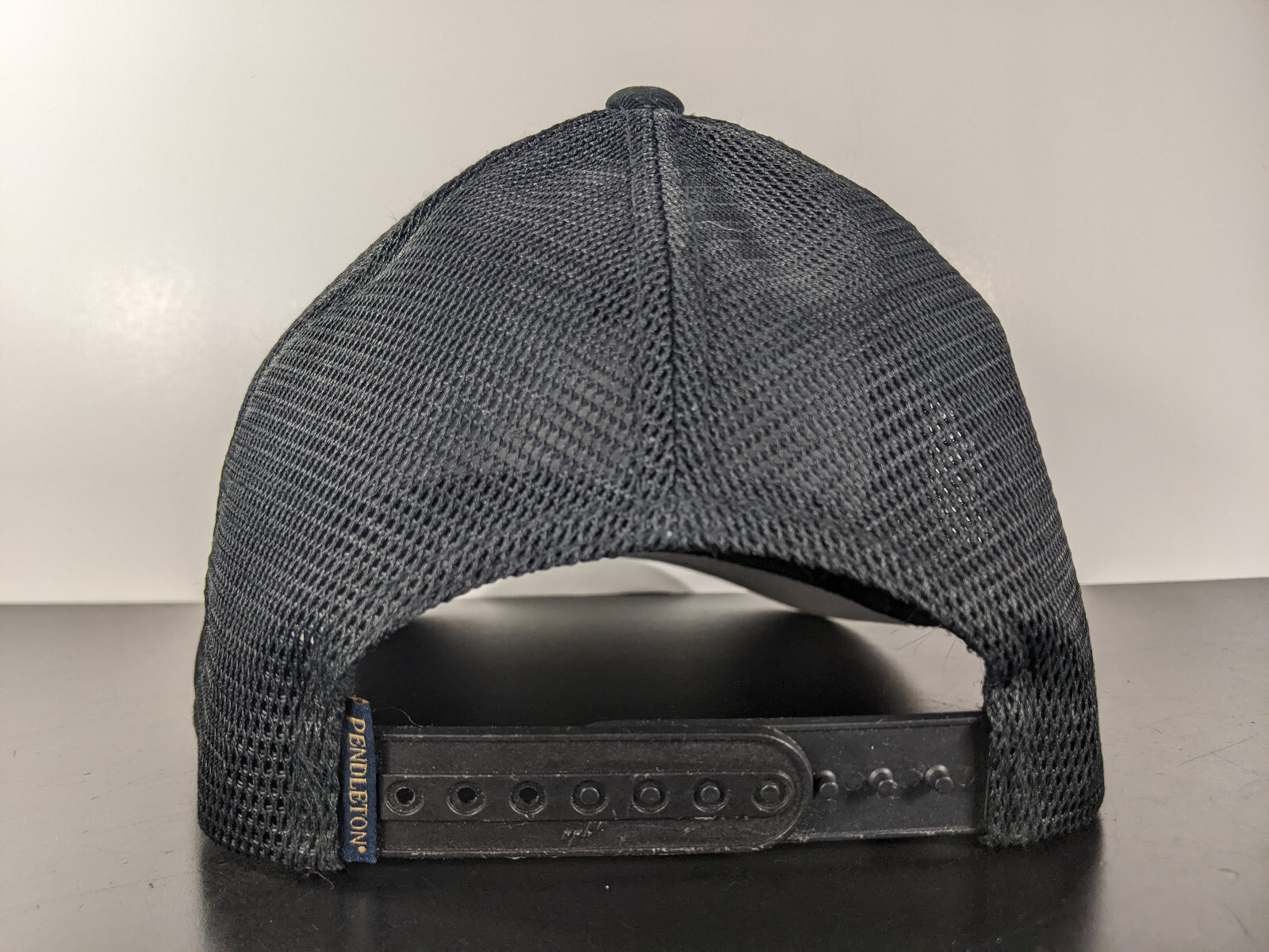 Pendleton Woolen Mills Circle Patch Black Mesh Fl… - image 6