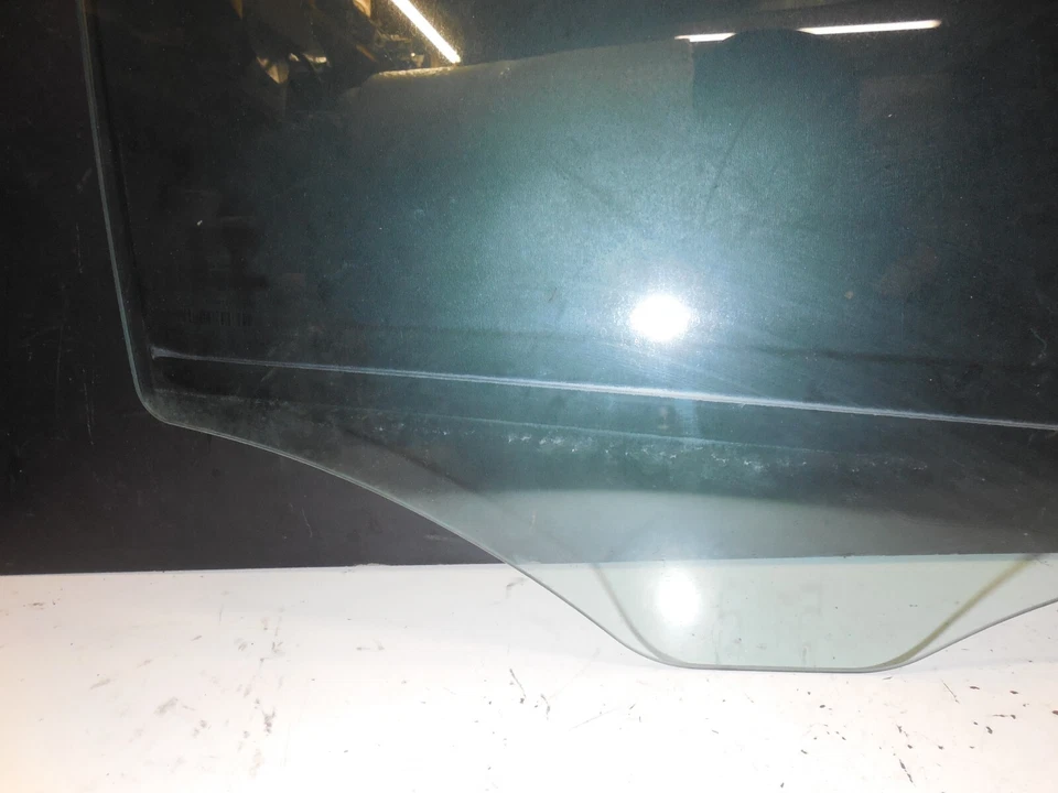 Ventana trasera derecha puerta cristal 03-09 mercedes-benz w211 sedan e350 e320 e500 e55 Foto 2 de 4