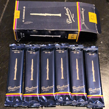 Vandoren Clarinet Reeds Strength 3.5 6-Pack missing 4 Blue Wood CR1035