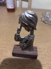 Statueta Vintage In Peltro 12 Cm Figura Femminile In Preghiera  Made In Italy