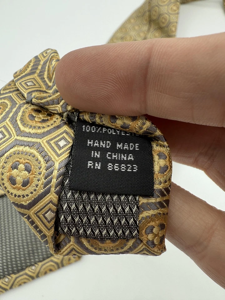 Corbata clásica Bergamo New York para hombre patrón hexágono geométrico aspecto seda Foto 4 de 4