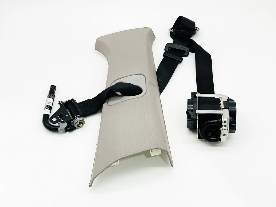 2014-2018 BMW X5 X6 (F15 F16) RIGHT FRONT PASSENGER SEATBELT RETRACTOR (BLACK) - Image 3 of 4