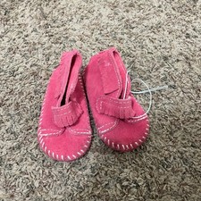 Infant Pink Suede Fringe Minnetonka Moccasins Baby Shoes Toe to Heel 5.5" READ