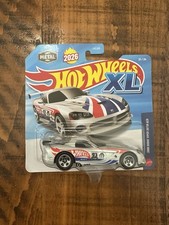 Hot Wheels XL 1:64 Diecast Dodge Viper SRT10 ACR Racing Car White Red Blue 2008