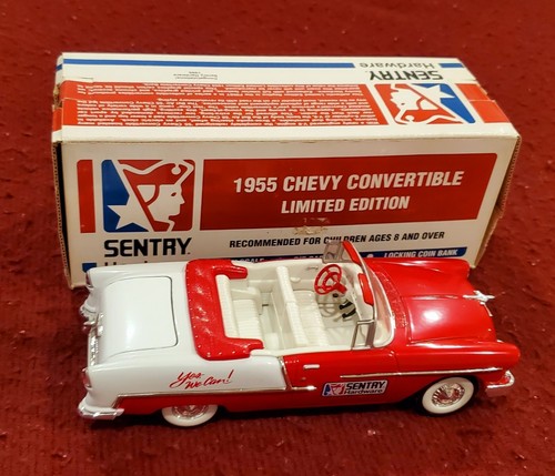 Sentry Hardware 1955 Chevy Convertible 1/25 scale Die Cast Locking Coin Bank - Foto 2 di 9