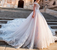 Luxury Wedding Dresses Princess Off Shoulder Sweetheart Lace AppliqueBridal Gown