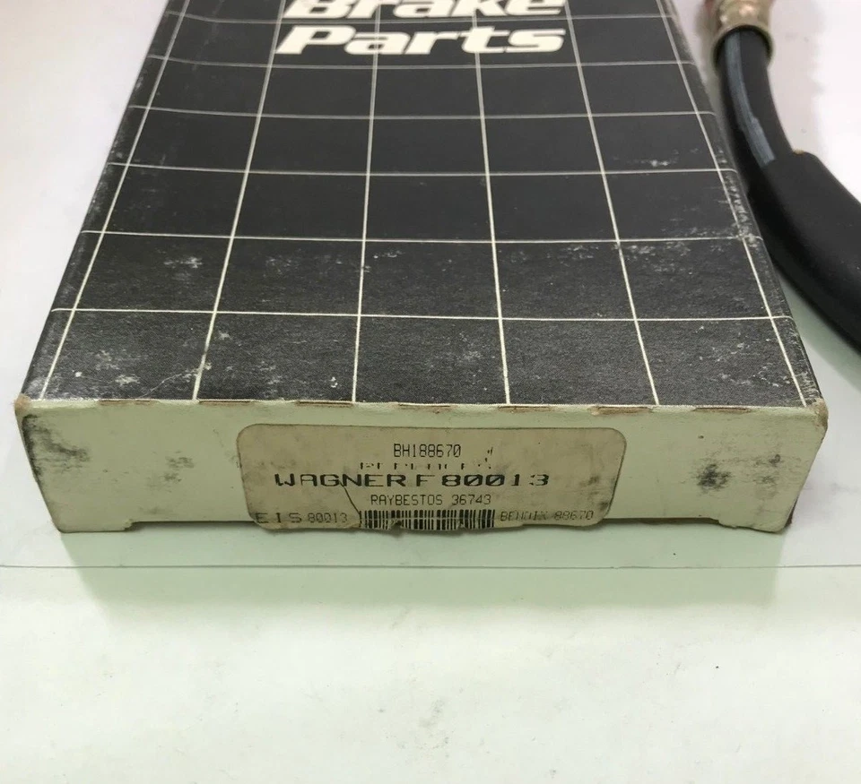 Manguera hidráulica de freno delantera coni-seal BH188670 se adapta a 74-80 Mustang II Pinto Bobcat Foto 2 de 4