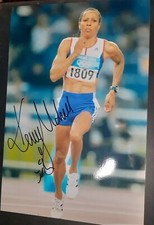 kelly holmes leading the final of Olympics on course for gold signed 12x8 photo