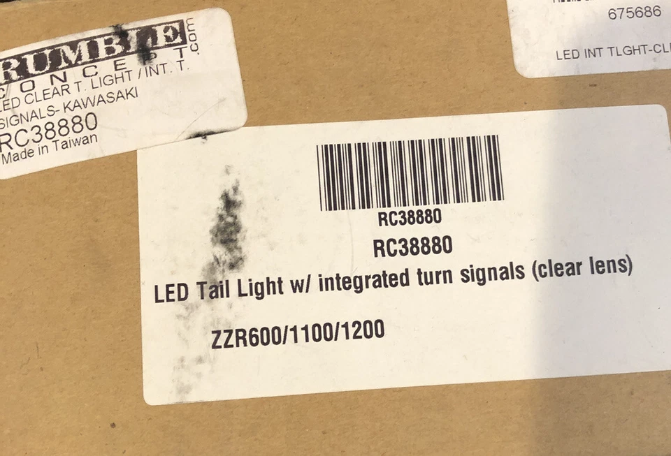 Luz trasera LED Rumble Concepts señales integradas claras Kawasaki ZZR600 ZZR1200 Foto 3 de 3