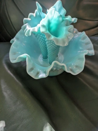 Fenton Turquoise Hobnail 3 Horn Trumpet Epergne Bud Vase 1950s 6.5" Complete 669