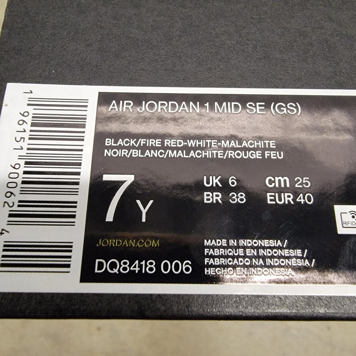 Nike Air Jordan 1 Mid SE Christmas Tree 2022 GS Size 7Y DQ8418-006‎ Women\'s 8.5 DQ8418-006_sivasdescalzo-  main image 3